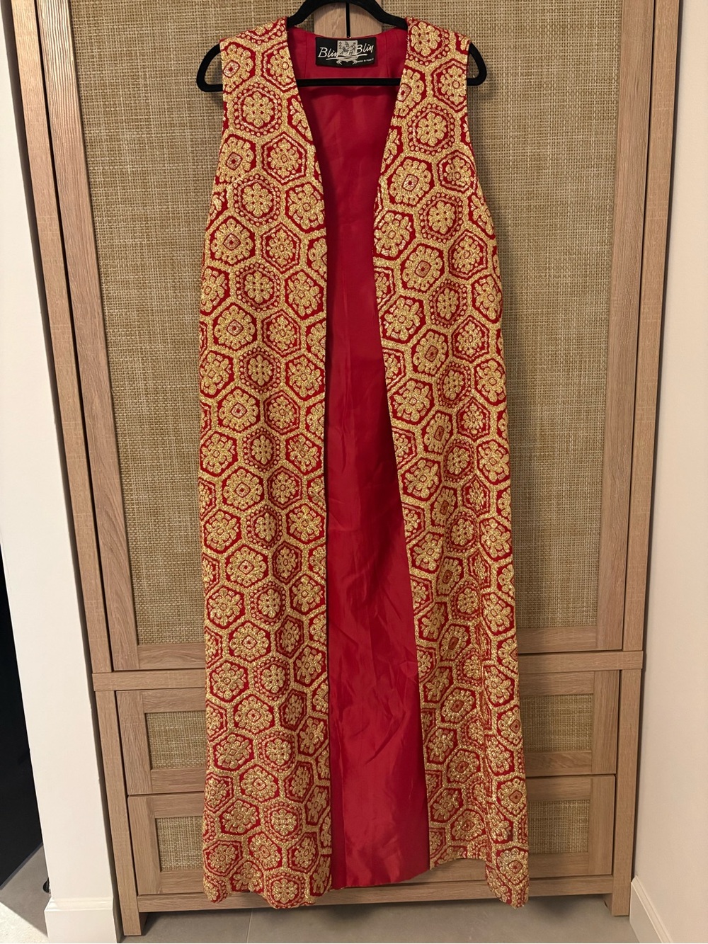 Vintage FRANCE Blin et Blin 57โ Red Gold Brocade Long Sleeveless Evening Vest